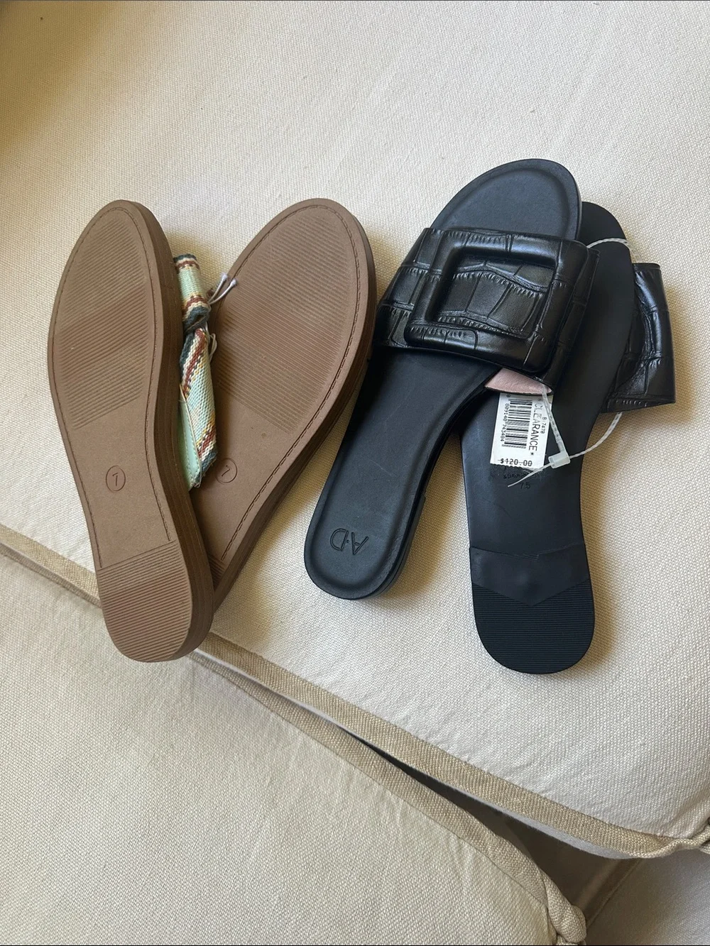 Cute New Sandals AD and Universal size 7